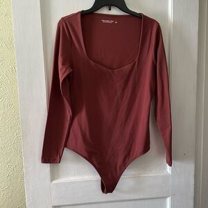 Abercrombie & Fitch Soft A&F Collection Long Sleeve Square Neckline Bodysuit